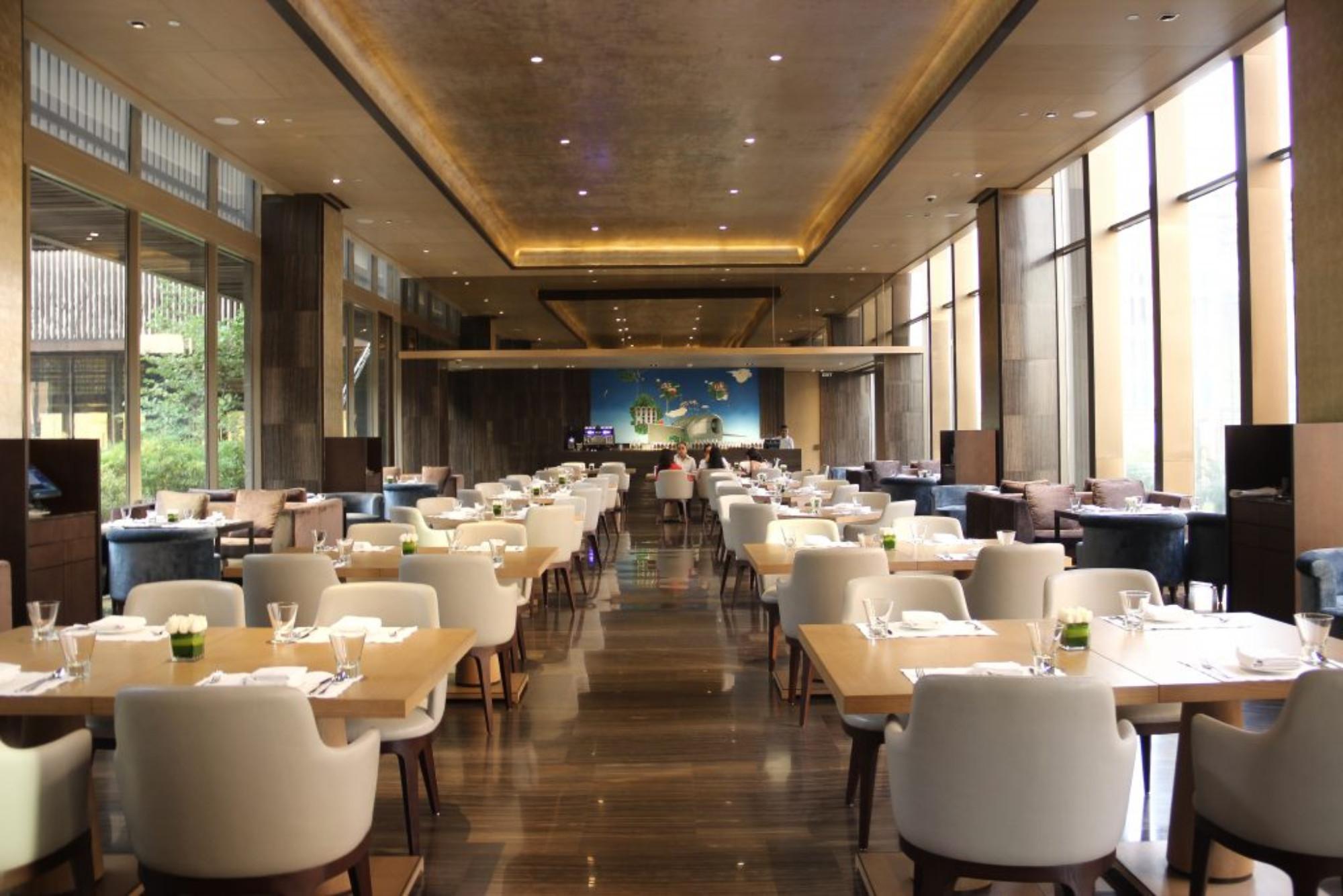 Roseate House New Delhi Hotel Bagian luar foto The restaurant