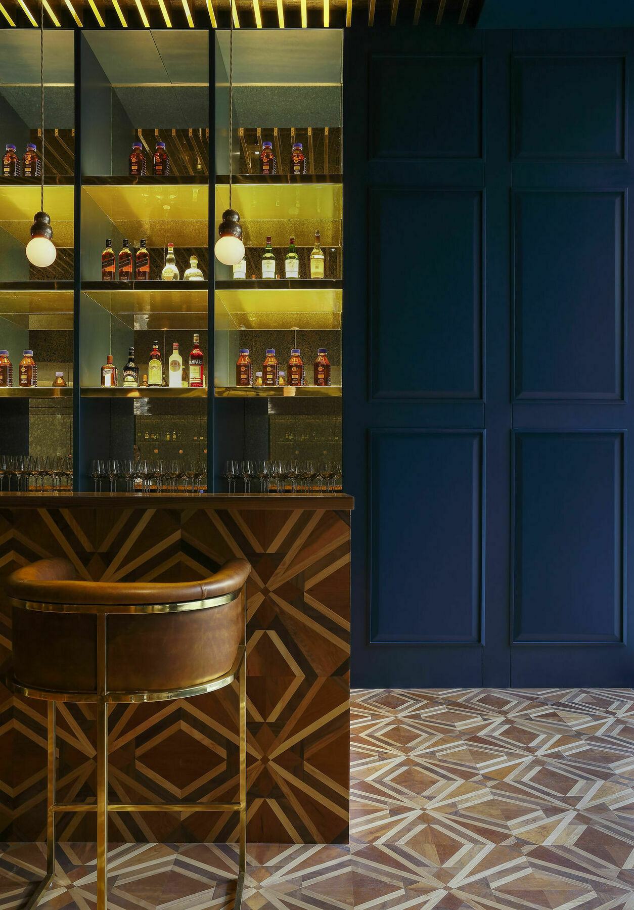 Roseate House New Delhi Hotel Bagian luar foto The bar at the 1930s