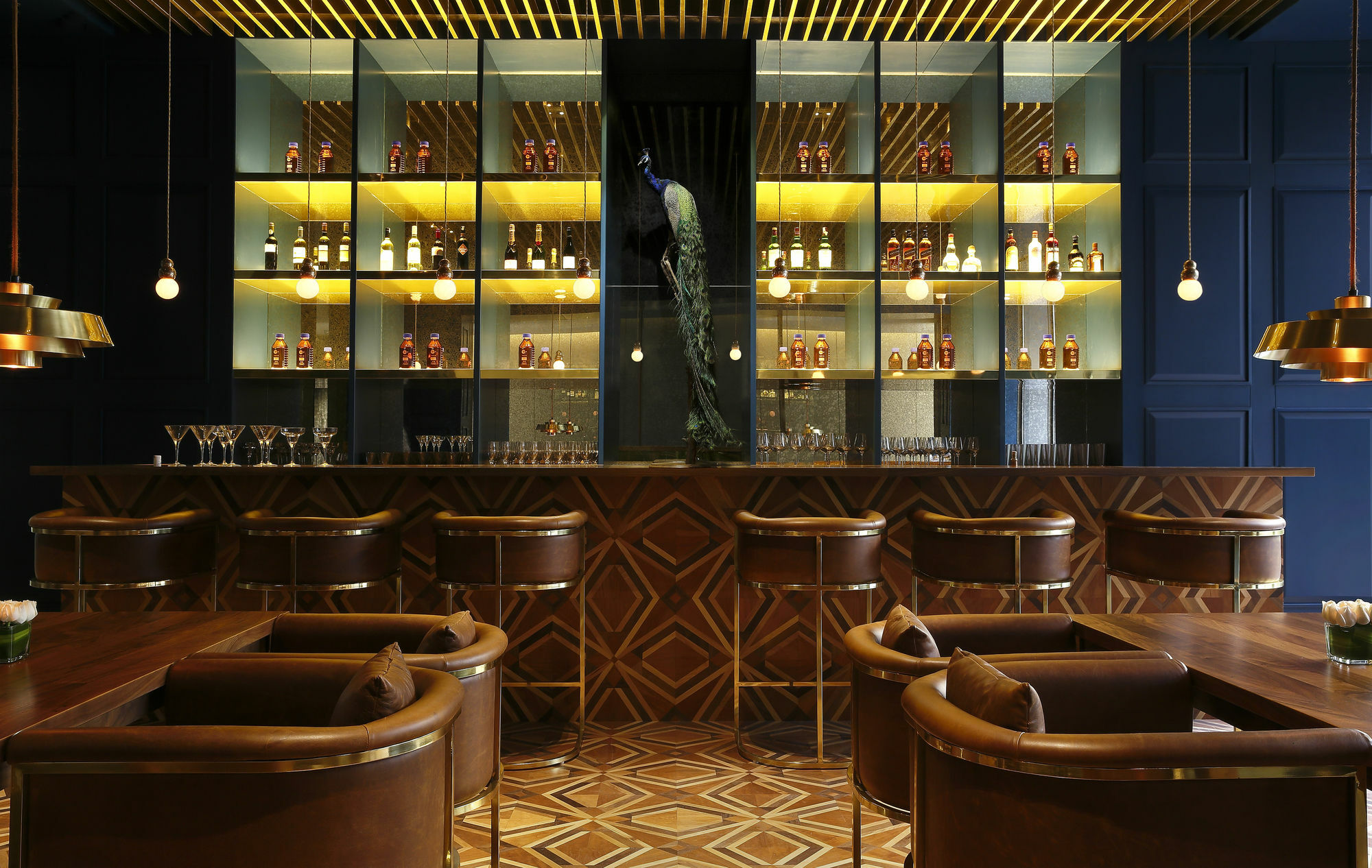 Roseate House New Delhi Hotel Bagian luar foto The bar at the hotel